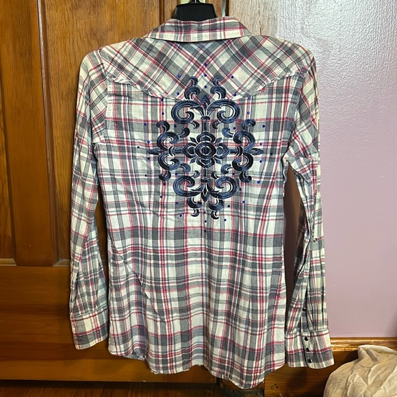 Ariat button down - Picture 1 of 2